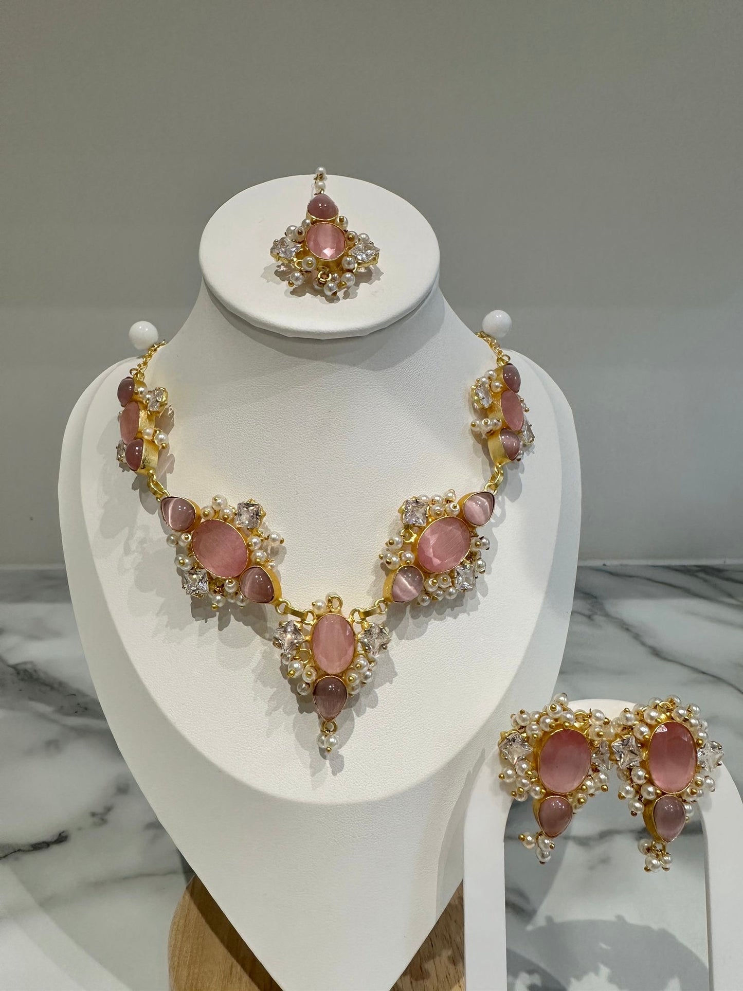 Neckline Pink Set