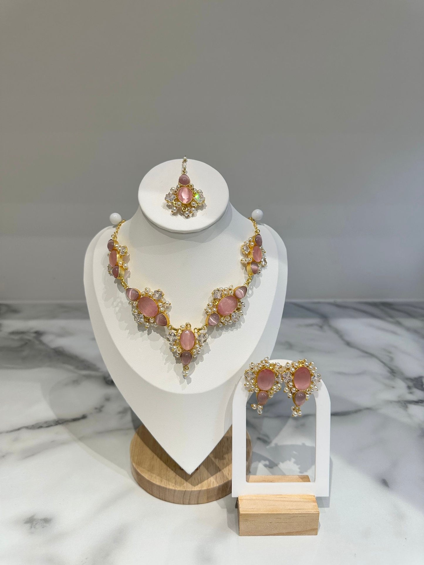 Neckline Pink Set