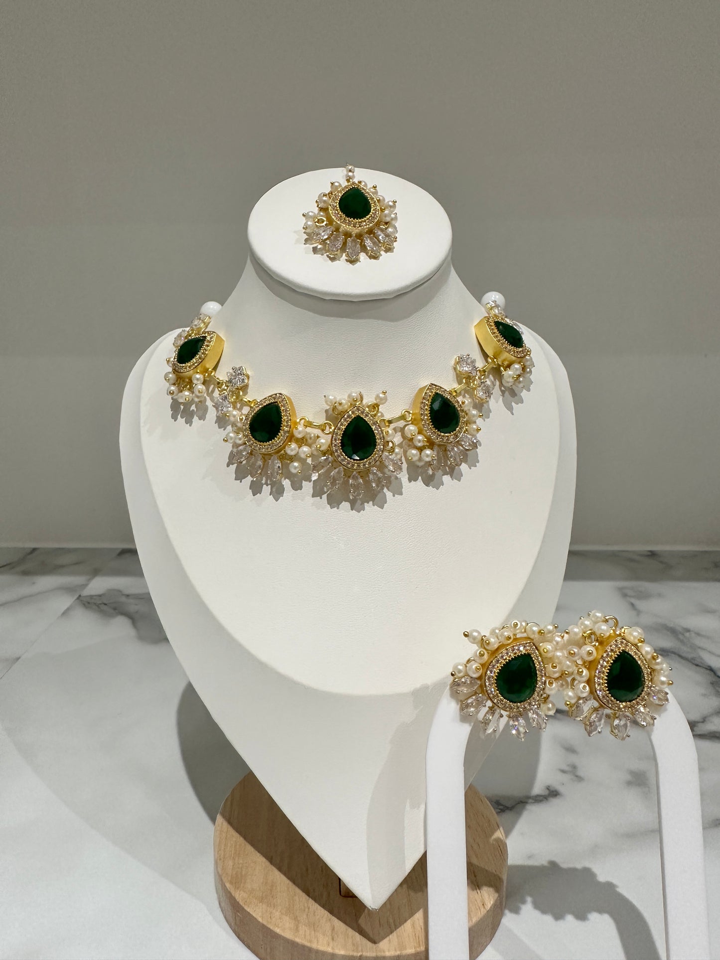 Meher Set in Emerald